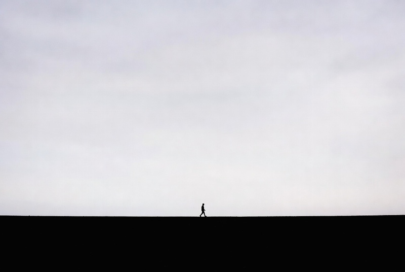 imagem minimalista grok ai